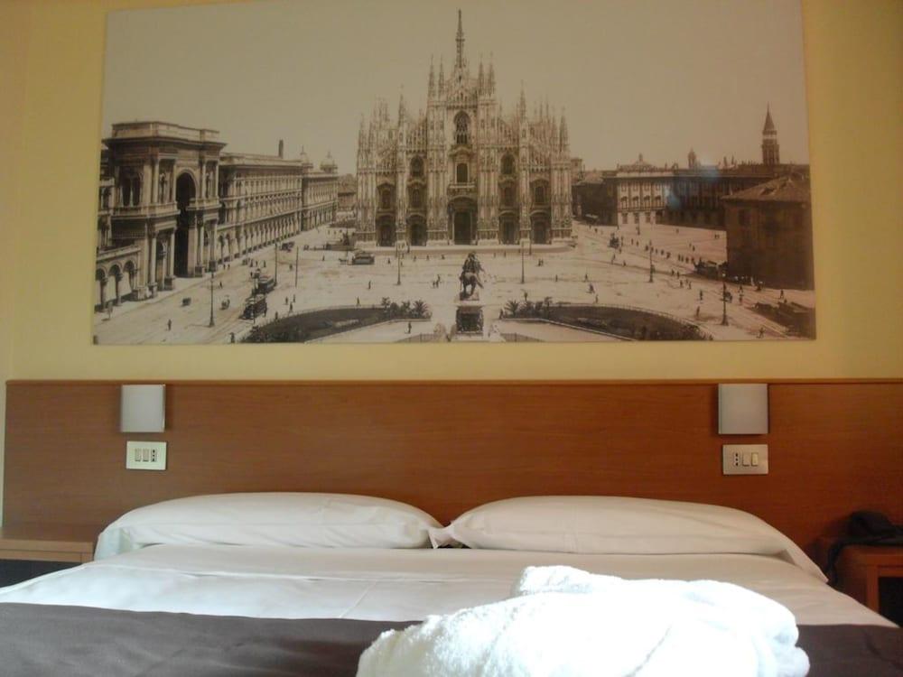 B&B Hotel Milano Portello Εξωτερικό φωτογραφία